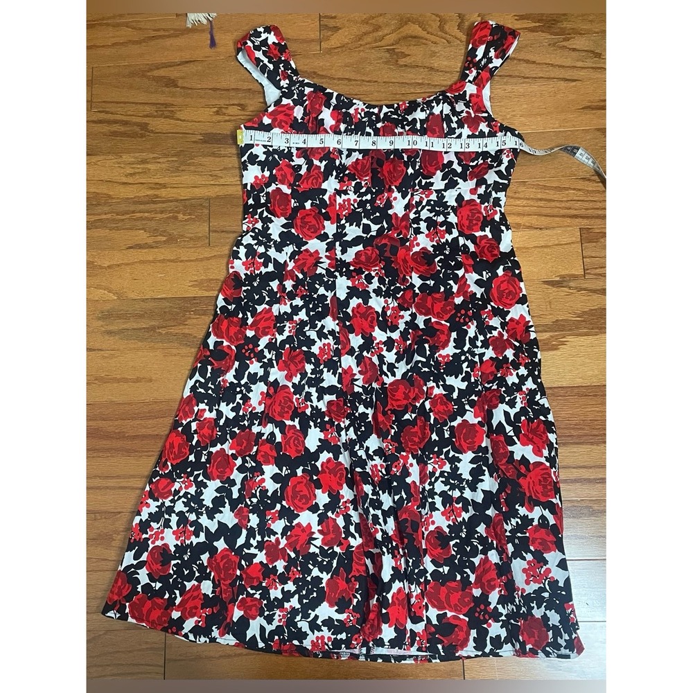 London Times Petites Red Rose Floral Fit and Flare Dress Sleeveless Size 10P - Picture 5 of 9
